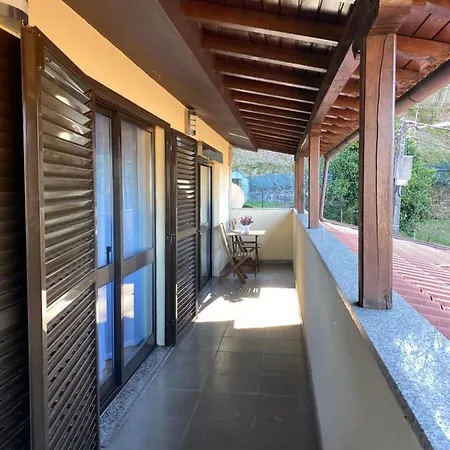 Casa De Casarelhos - Geres - Alojamento Completo Com 1 Quarto 펜션 *