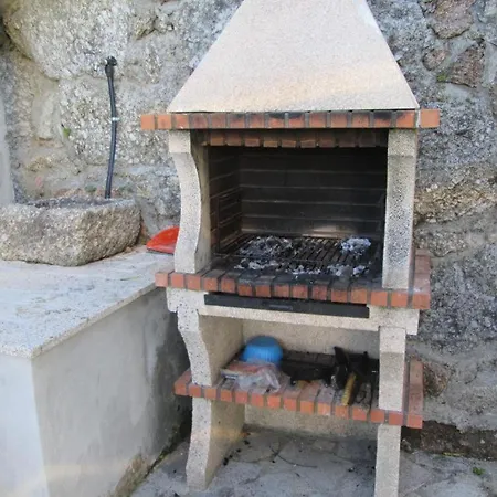 펜션 Casa De Casarelhos - Geres - Alojamento Completo Com 1 Quarto *