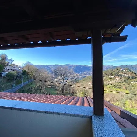 Casa De Casarelhos - Geres - Alojamento Completo Com 1 Quarto * Cova